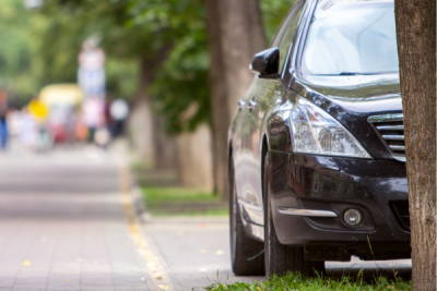 Radar móvil en coche camuflado: ¿puedes recurrir la multa si no viste señalización?